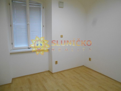 Pronájem nebytových prostor 15m2 v Opočně u náměstí - Fotka 2
