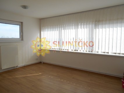 Pronájem pěkného bytu 2+KK /36m2/ v Předměřicích nad Labem - Fotka 1