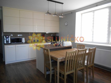 Prodej velkého bytu 3+1 /92m2/ se zahradou v Sověticích u Hradce Králové - Fotka 6
