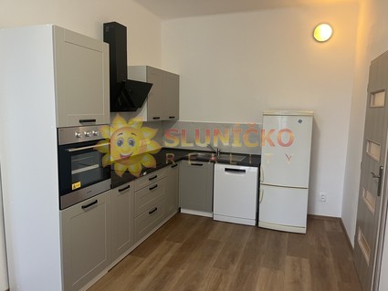 Pronájem bytu 3+1 po rekonstrukci, 102 m2, centrum HK - Fotka 1