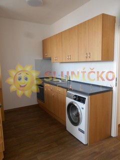 Pronájem pěkného bytu 2+kk /47m2/ po kompletní rekonstrukci na Moravském Předměstí - Fotka 1