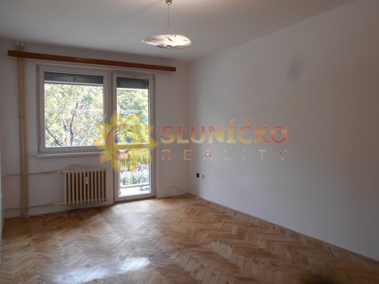 Prodej cihlového bytu 2+1 /55m2/ s balkónem v Hradci Králové - Fotka 1