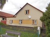 Pronájem staršího RD 4+1 s velikou zahradou u Vysokého Mýta