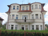 Pronájem bytu 2+1 s balkonem, klidná část HK